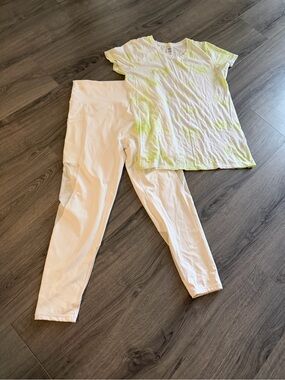Aerie Victoria Secret Set Leggings/ T-shirt size L/ XL Excellent Condition